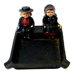 1950's Dalecraft Cast Iron Ashtray Amish Boy Girl Couple Hand Painted Folk Art